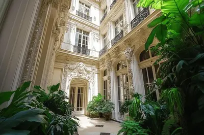 Jardin de l'établissement studio élégant équilibre idéal entre loisirs détente et culture