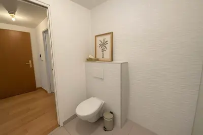Salle de bains dans l'établissement Courbevoie Studio terrasse situe pres de Paris