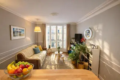 Coin salon dans l'établissement Le Poétique - Paris 12