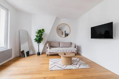 Télévision ou salle de divertissement dans l'établissement Appartement 60m2 Bien Amenage- Paris 12 - 4p