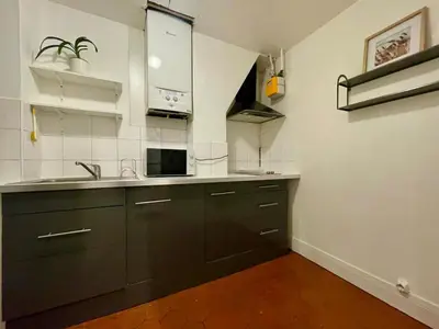 Cuisine ou kitchenette dans l'établissement Parc Montsouris Paris