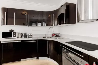 Cuisine ou kitchenette dans l'établissement Apartment for 6 Saint-Honore