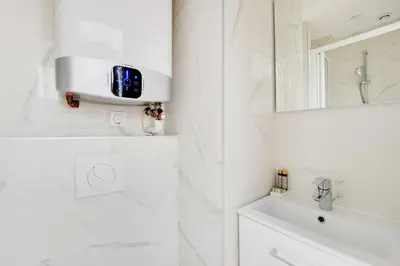 Salle de bains dans l'établissement Intimate Studio - 2 Guests - Le Marais