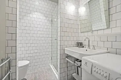 Salle de bains dans l'établissement The Poly Loft