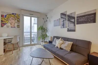Coin salon dans l'établissement Le Feutrier - Appartement au pied de Montmartre