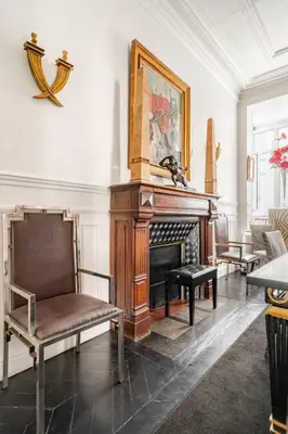 Coin salon dans l'établissement Champs-Élysées Luxe Palace