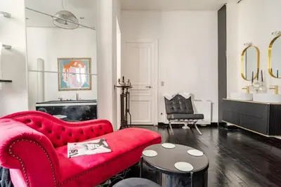 Coin salon dans l'établissement Champs-Élysées Luxe Palace