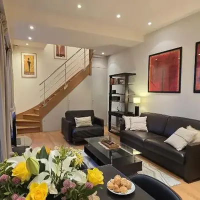 Chic Parisian Retreat Near Louvre