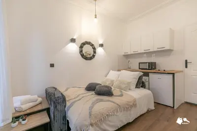 Cuisine ou kitchenette dans l'établissement Beautiful 2persons apartment Montparnasse - Commandeur
