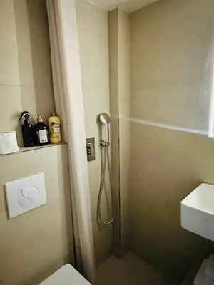 Salle de bains dans l'établissement Appartement Parking Sud Paris