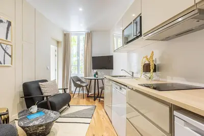 Cuisine ou kitchenette dans l'établissement 0#2people#Wagram#1Bedroom#Ternes