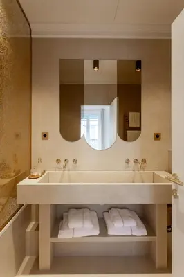 Un ou plusieurs lits dans un hébergement de l'établissement Elysee Prestige - Luxury Home near Champs Elysees