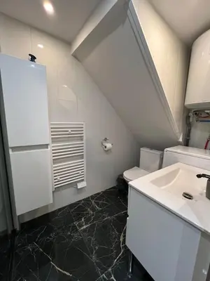 Salle de bains dans l'établissement Place a 2 minutes du metro Excellente localisation
