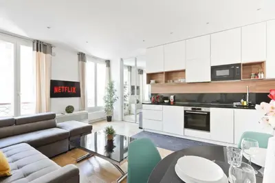 Plan de l'établissement Quartier Champs-Élysées 1 Bedroom Apartment Free Netflix