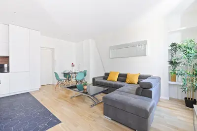 Plan de l'établissement Quartier Champs-Élysées 1 Bedroom Apartment Free Netflix