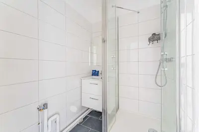 Salle de bains dans l'établissement Charming Studio 2P - Courbevoie