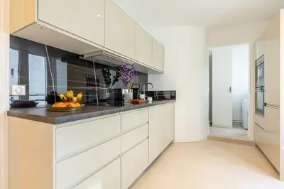Cuisine ou kitchenette dans l'établissement A4#Premium#Arc de Triomphe#ChampsElysées#3Bedrooms#AC