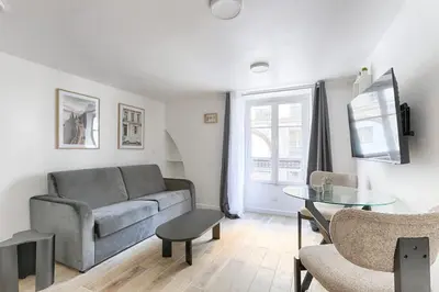 Coin salon dans l'établissement Studio de charme au cœur du Sentier II