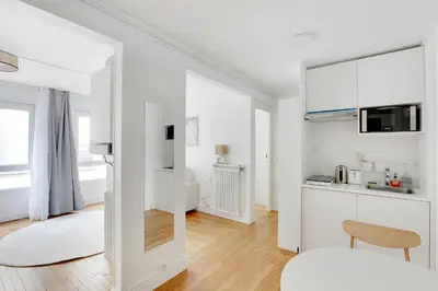 Cuisine ou kitchenette dans l'établissement New apartment near Montparnasse in Paris 15