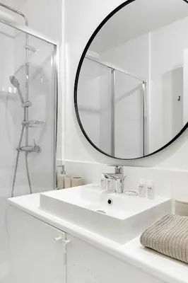 Salle de bains dans l'établissement New apartment near Montparnasse in Paris 15