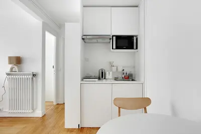 Cuisine ou kitchenette dans l'établissement New apartment near Montparnasse in Paris 15