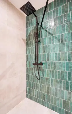 Salle de bains dans l'établissement Charming Parisian loft for 2 to 4 people
