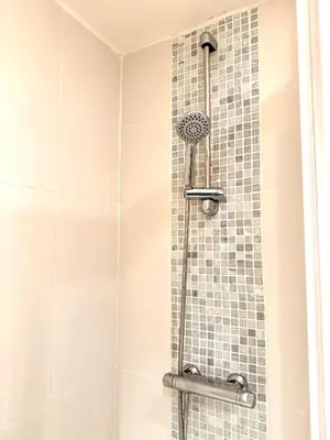 Salle de bains dans l'établissement Appartement familial 2 chambres avec balcon