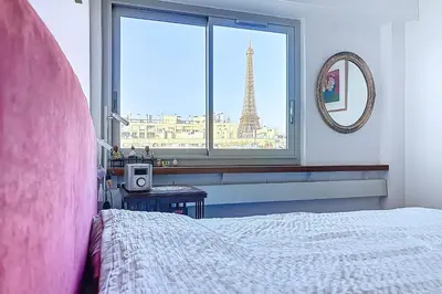 Plan de l'établissement Appartement avec balcon vue Tour Eiffel