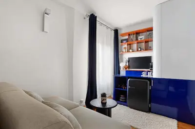 Télévision ou salle de divertissement dans l'établissement Studio elegant pres de Montmartre et Sacre-Coeur
