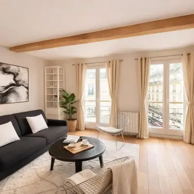 Charming property - Notre Dame Cathedral