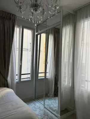 Un ou plusieurs lits dans un hébergement de l'établissement Petit cocon sur Ile St Louis