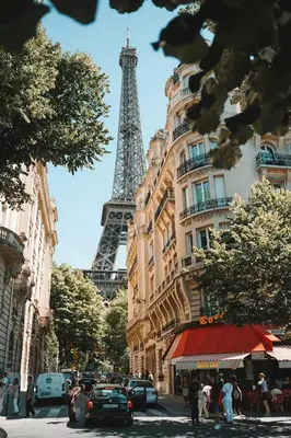Vue générale sur Paris ou vue de la ville depuis l'appartement