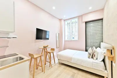 Un ou plusieurs lits dans un hébergement de l'établissement Central, cozy and air-conditioned - Paris 17