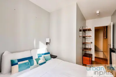 Un ou plusieurs lits dans un hébergement de l'établissement UrbanFlat 136 - Duplex de 4 chambres Saint Sebastien