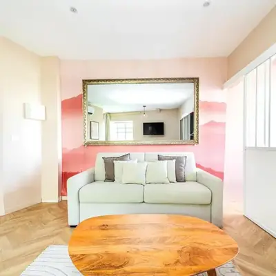 Designer & Air-Conditioned Apartment 2BR