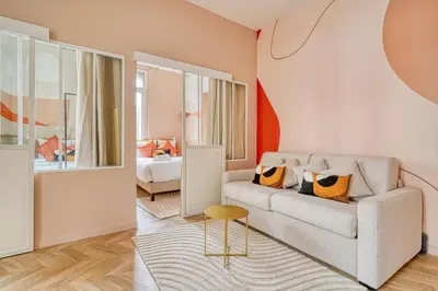 Coin salon dans l'établissement Comfortable 3 rooms with air conditioning