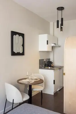 Cuisine ou kitchenette dans l'établissement Air-conditioned and cozy haven