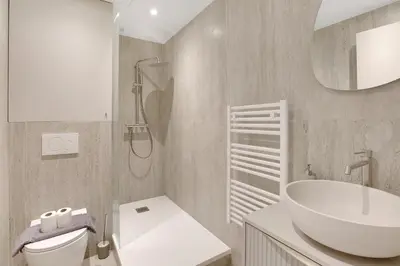 Salle de bains dans l'établissement Bright and cozy air-conditioned studio