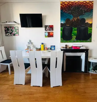 Télévision ou salle de divertissement dans l'établissement Cozy Room in Le Marais