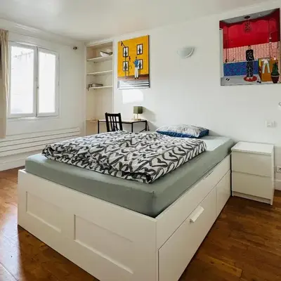 Cozy Room in Le Marais