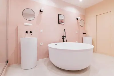 Salle de bains dans l'établissement Logement Premium avec Grande Salle de Bain - 6P