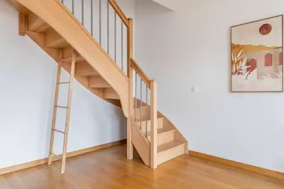 Plan de l'établissement Duplex lumineux avec terrasse Courbevoie - 6P