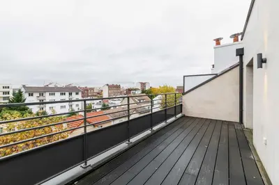 Balcon ou terrasse dans l'établissement Duplex lumineux avec terrasse Courbevoie - 6P