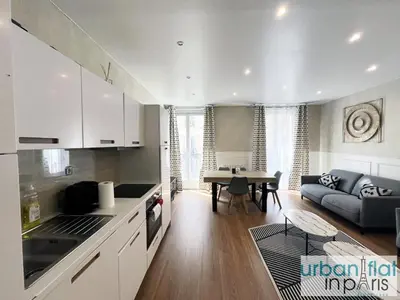 Cuisine ou kitchenette dans l'établissement UrbanFlat 23 - Central Flat in Paris Montorgueil