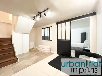 Plan de l'établissement UrbanFlat 09 - Stylish Duplex Apartment on Champs-Elysees