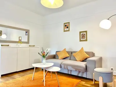 Coin salon dans l'établissement Montrouge Cocon Studio Teletravail Metro L4