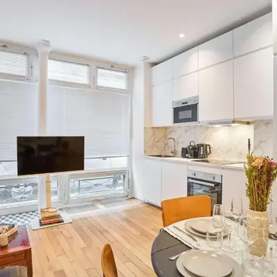 Modern Apartement Center of Paris Montmartre