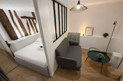 Un ou plusieurs lits dans un hébergement de l'établissement Paris 3eme Studio Renove Emplacement Ideal - 2P