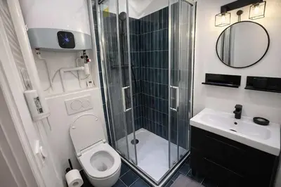 Salle de bains dans l'établissement Paris 3eme Studio Renove Emplacement Ideal - 2P