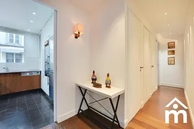 Cuisine ou kitchenette dans l'établissement Marais 2B with Balcony by Melvane Luxury